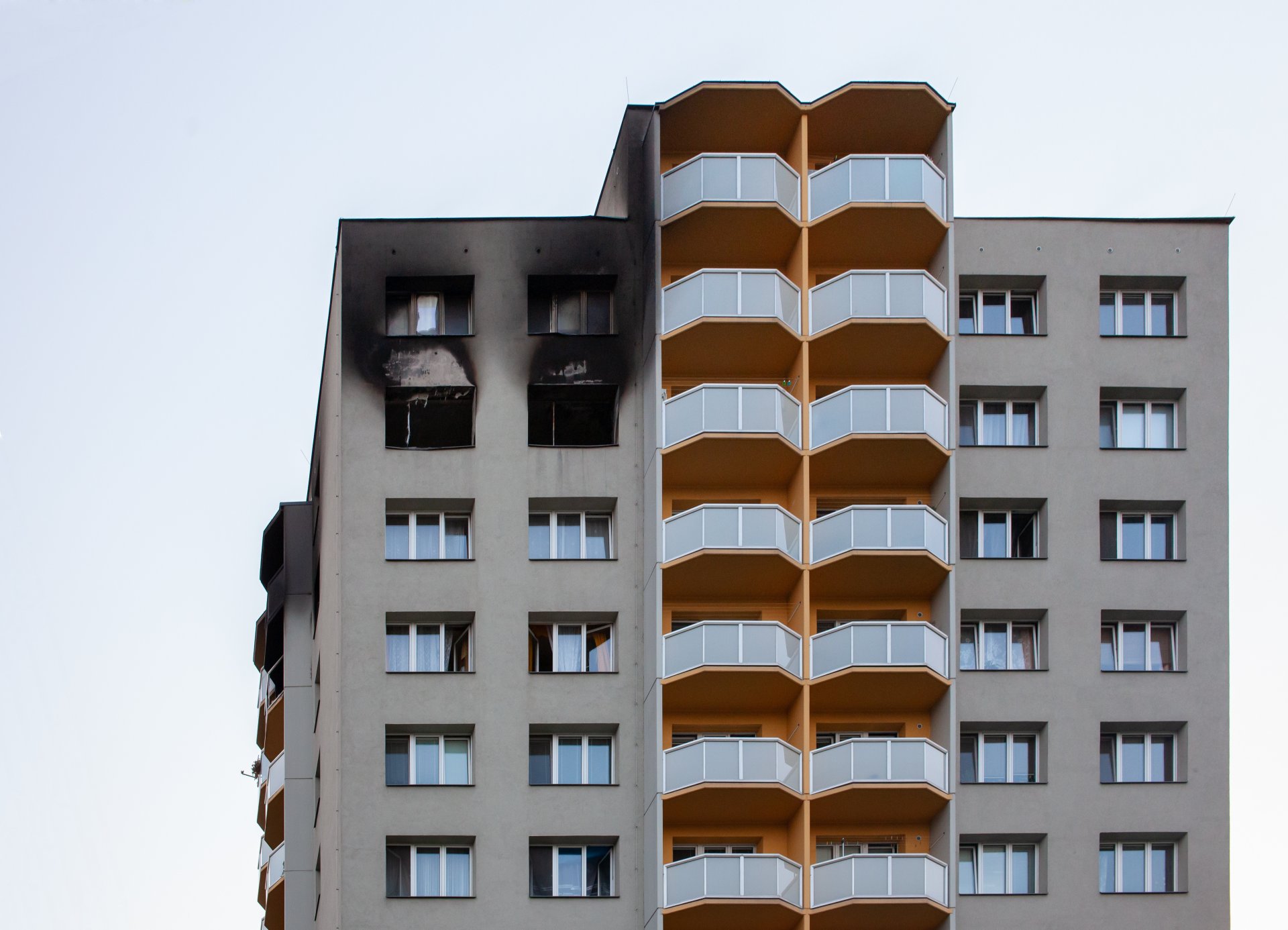 Požár v Bohumíně je tragickou událostí a zároveň varováním pro obdobná sídliště